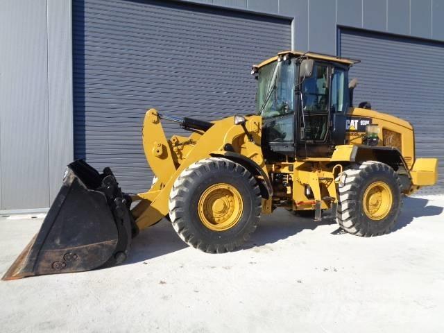 CAT 938 K Naudoti ratiniai krautuvai