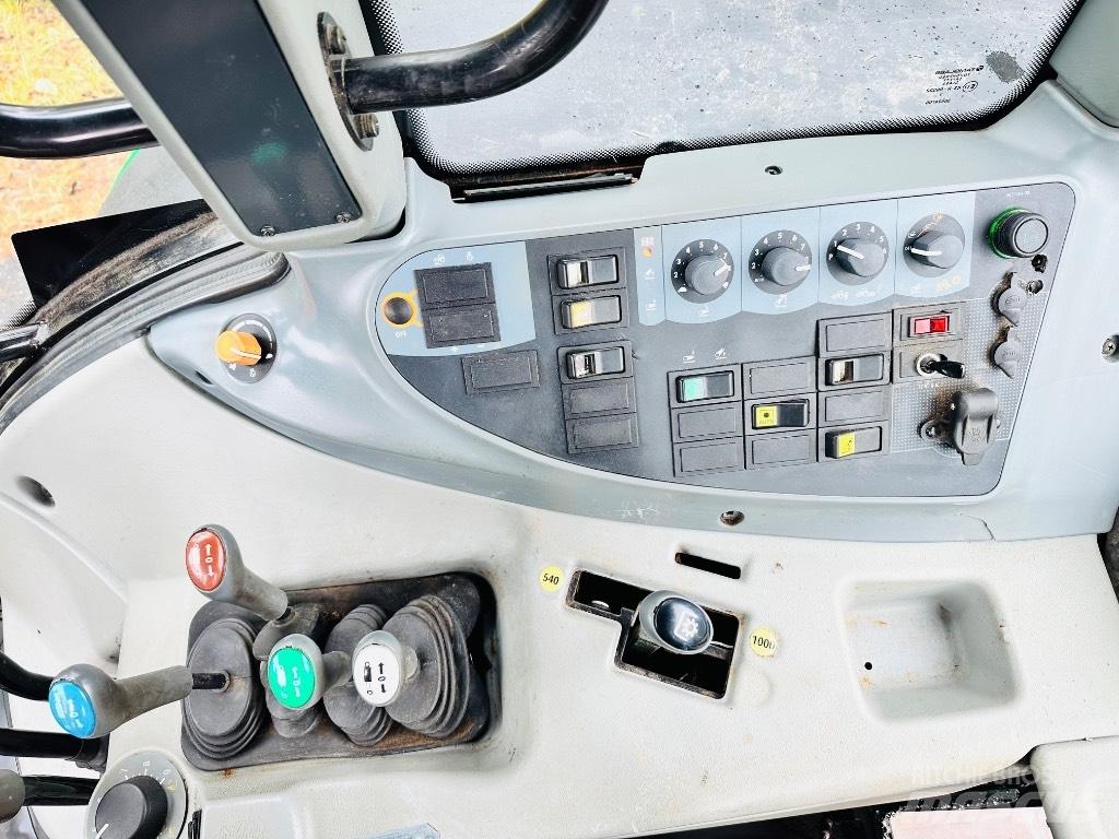 Valtra T 131 Traktoriai