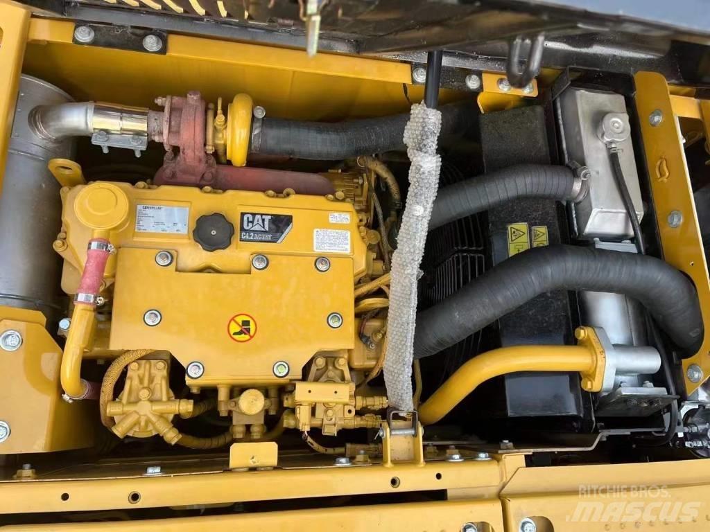 CAT 313 D Vikšriniai ekskavatoriai