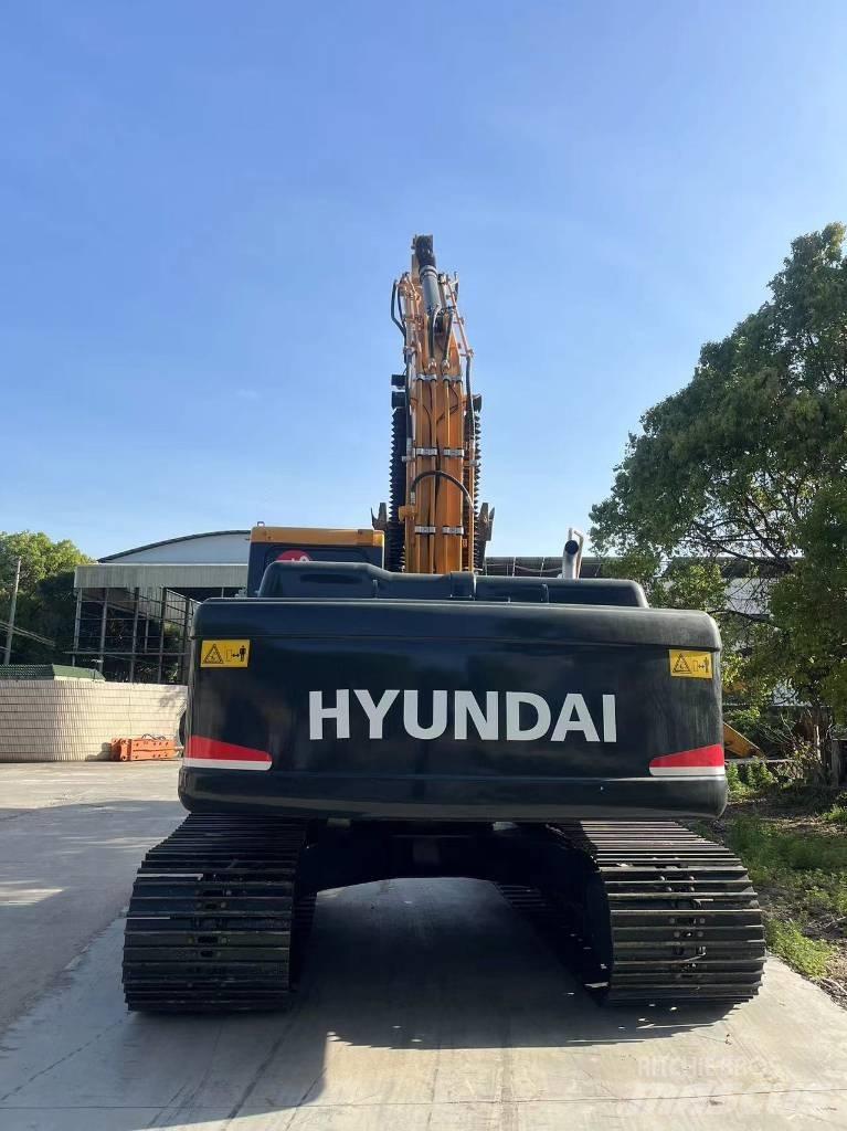 Hyundai R220-9S Ratiniai ekskavatoriai