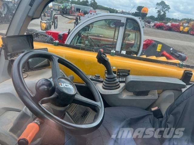 JCB 538-60 Teleskopiniai krautuvai žemės ūkiui