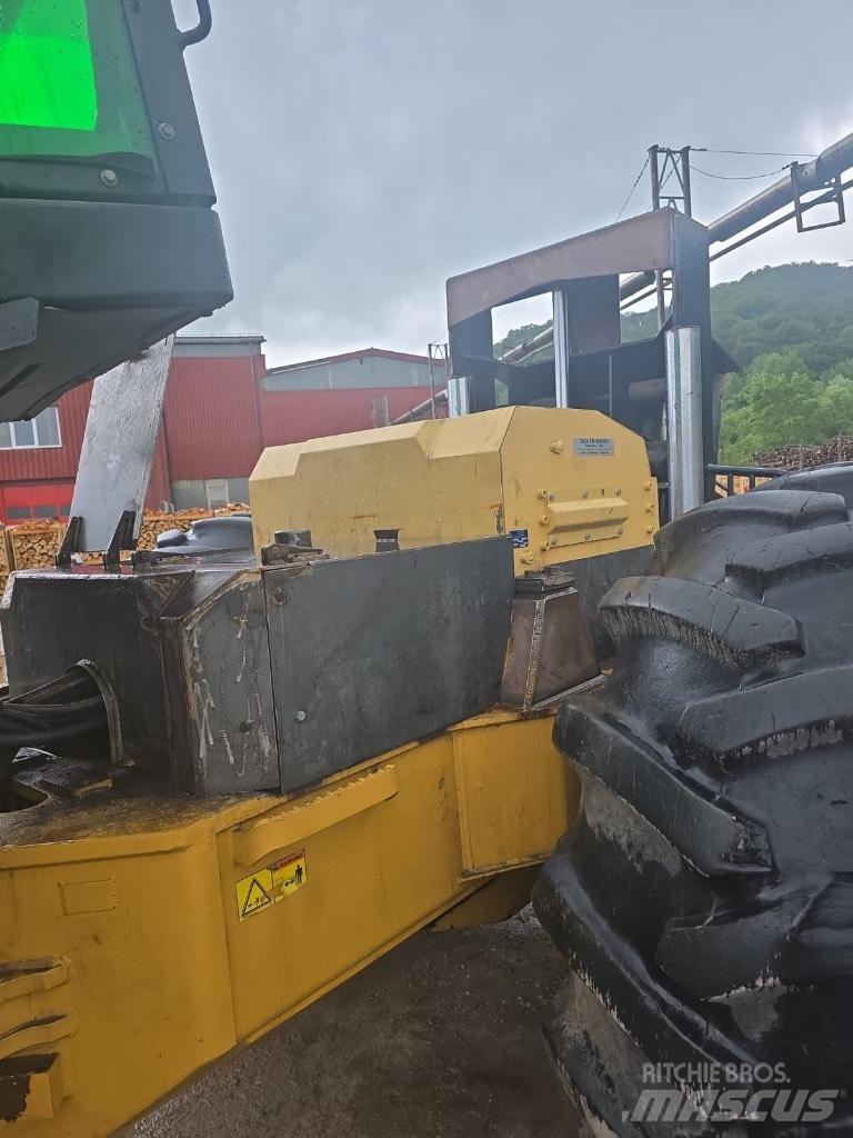 CAT 525 C Skiedrovežiai