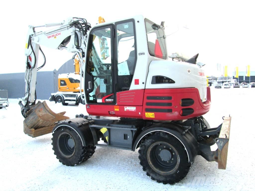 Takeuchi TB 295 W Ratiniai ekskavatoriai