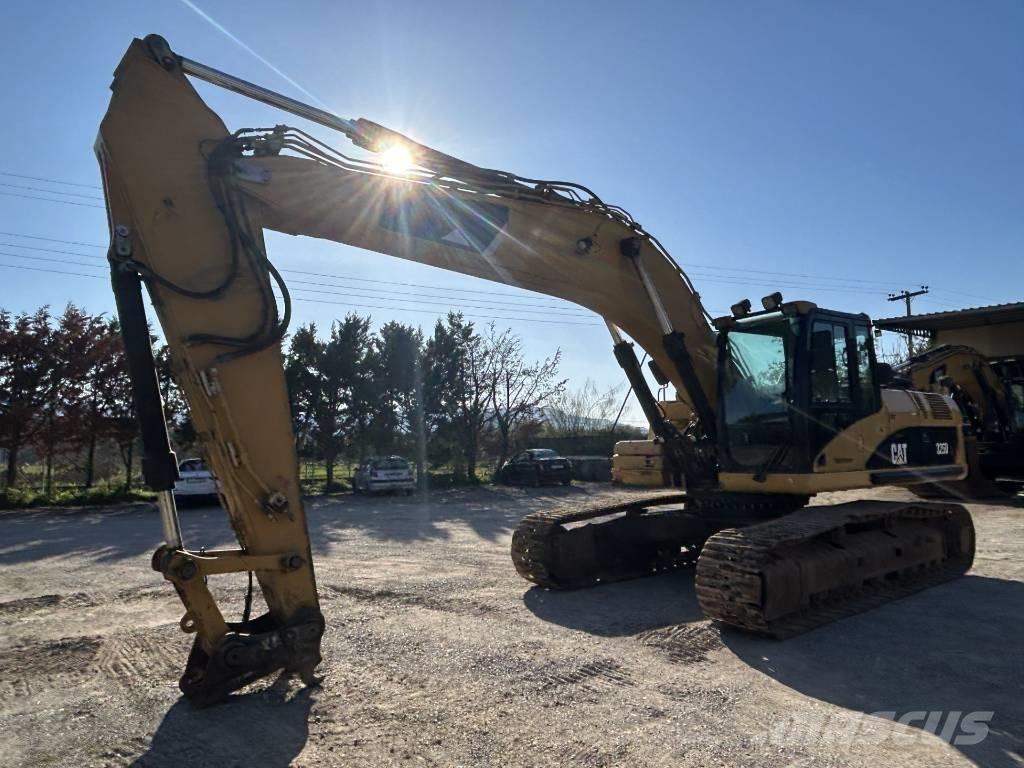 CAT 325 D L Vikšriniai ekskavatoriai