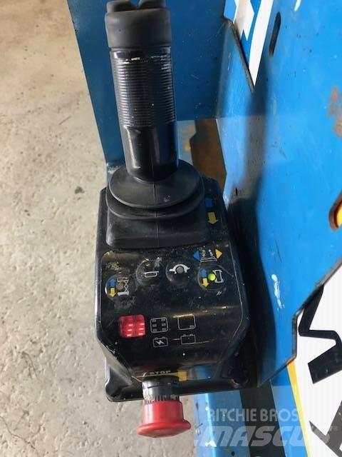 Genie GS2646 Žirkliniai keltuvai