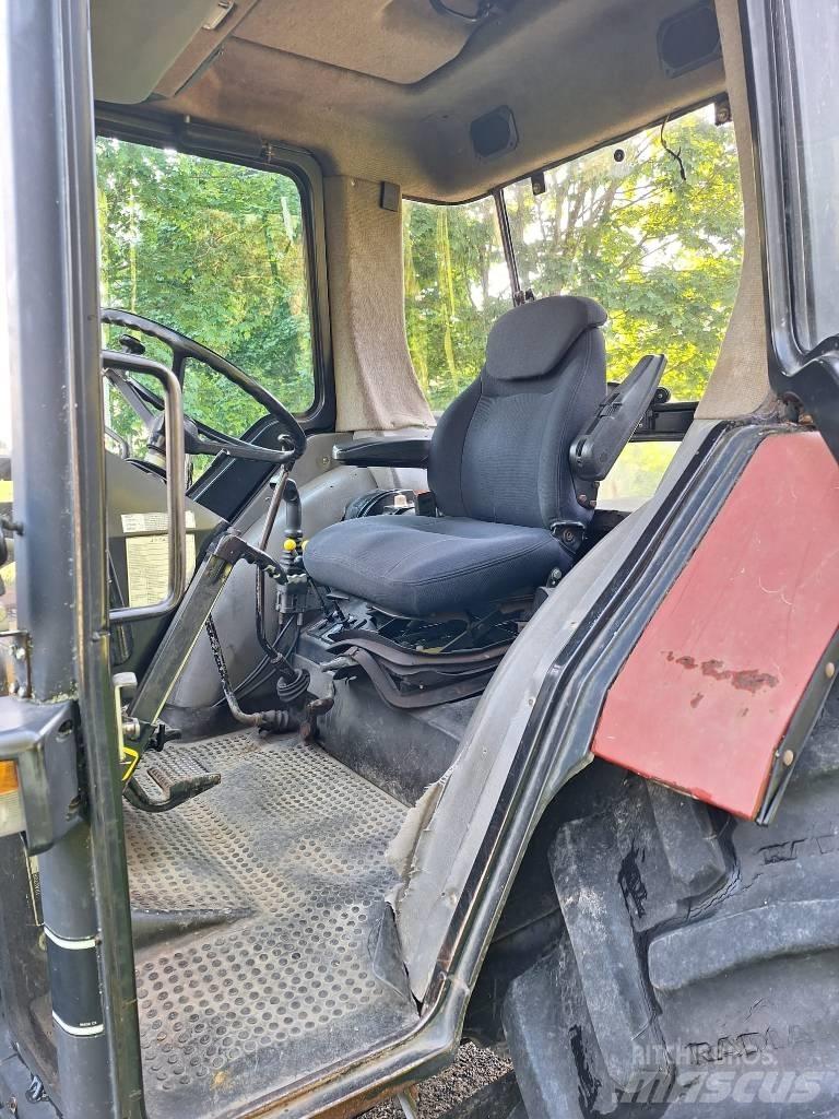 Case IH 845 XL Traktoriai
