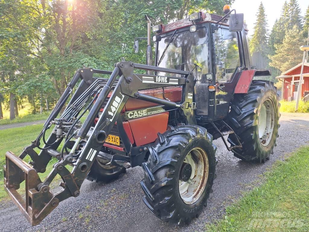 Case IH 845 XL Traktoriai