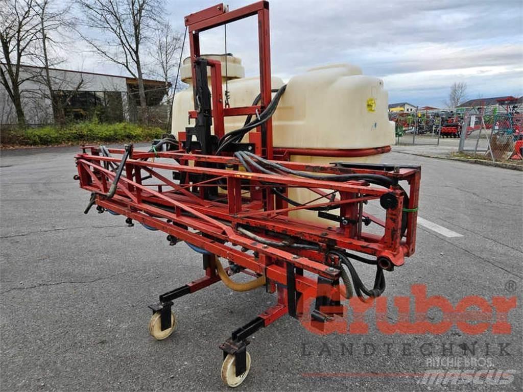 Schmotzer 800 l Prikabinami purkštuvai