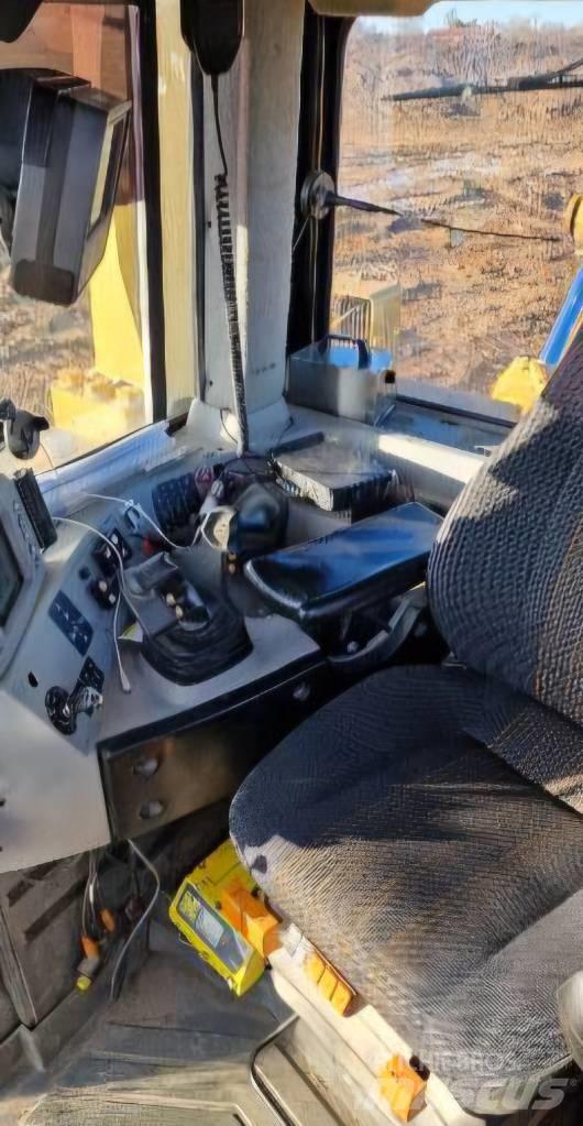 CAT D 8 T Vikšriniai buldozeriai