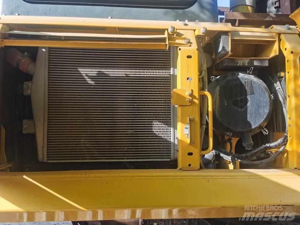 Komatsu PC 460-8 Vikšriniai ekskavatoriai