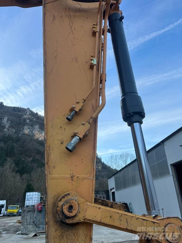 CASE CX 250 D Vikšriniai ekskavatoriai