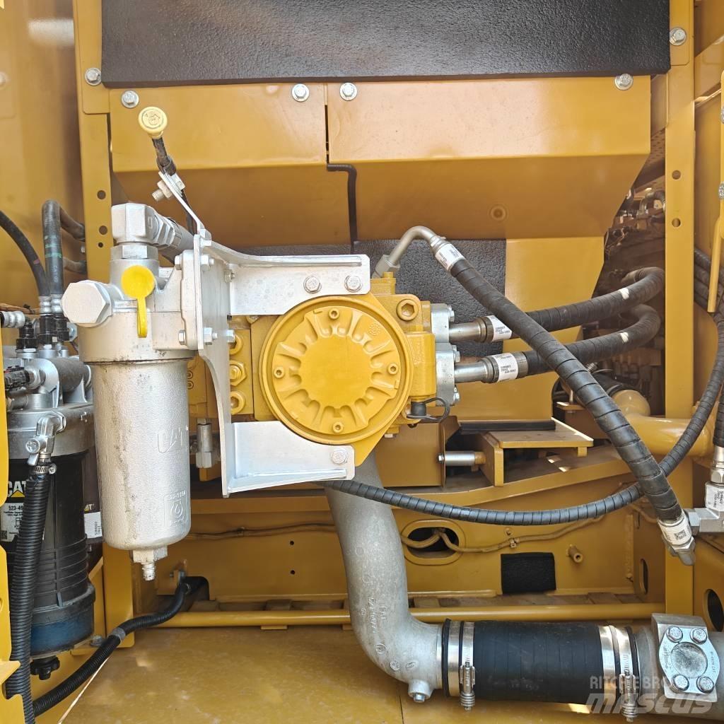 CAT 330GC Vikšriniai ekskavatoriai