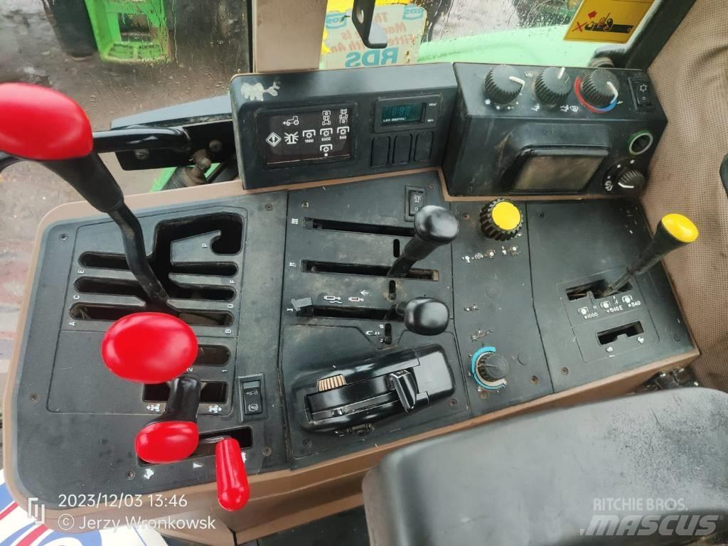John Deere 6800 Traktoriai