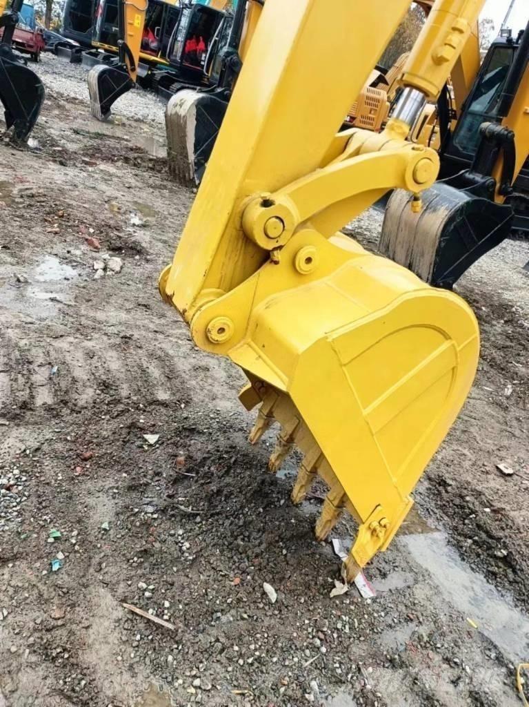 Komatsu PC 70-8 Vikšriniai ekskavatoriai