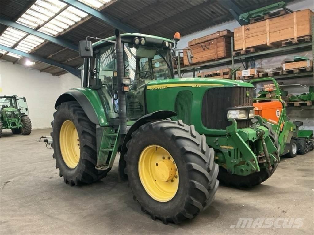 John Deere 6820 Traktoriai