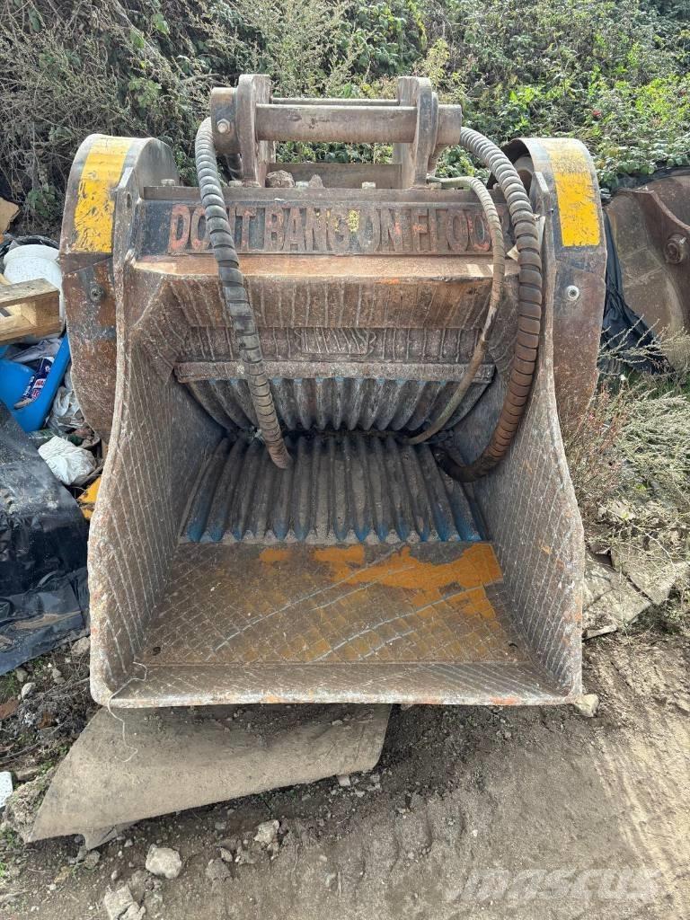 MB Crusher BF 80.3 Trupintuvai