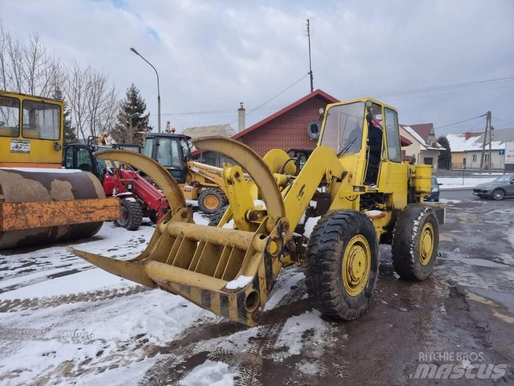  Ł 200 Ładowarka Naudoti ratiniai krautuvai