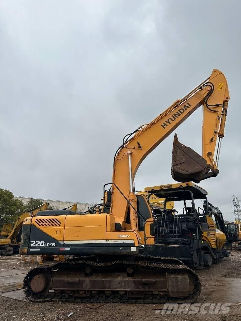 Hyundai 220LC-9S Vikšriniai ekskavatoriai