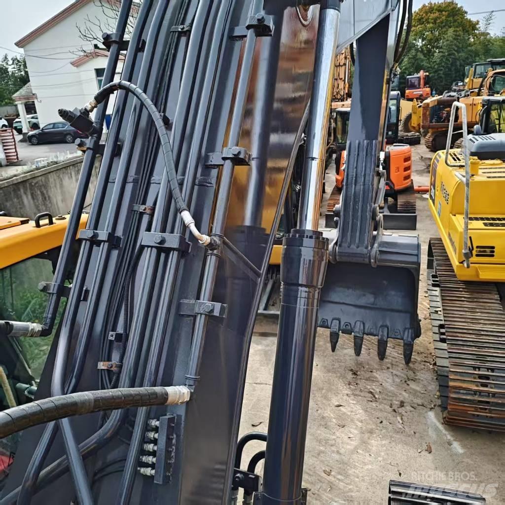 Volvo 250DL Vikšriniai ekskavatoriai