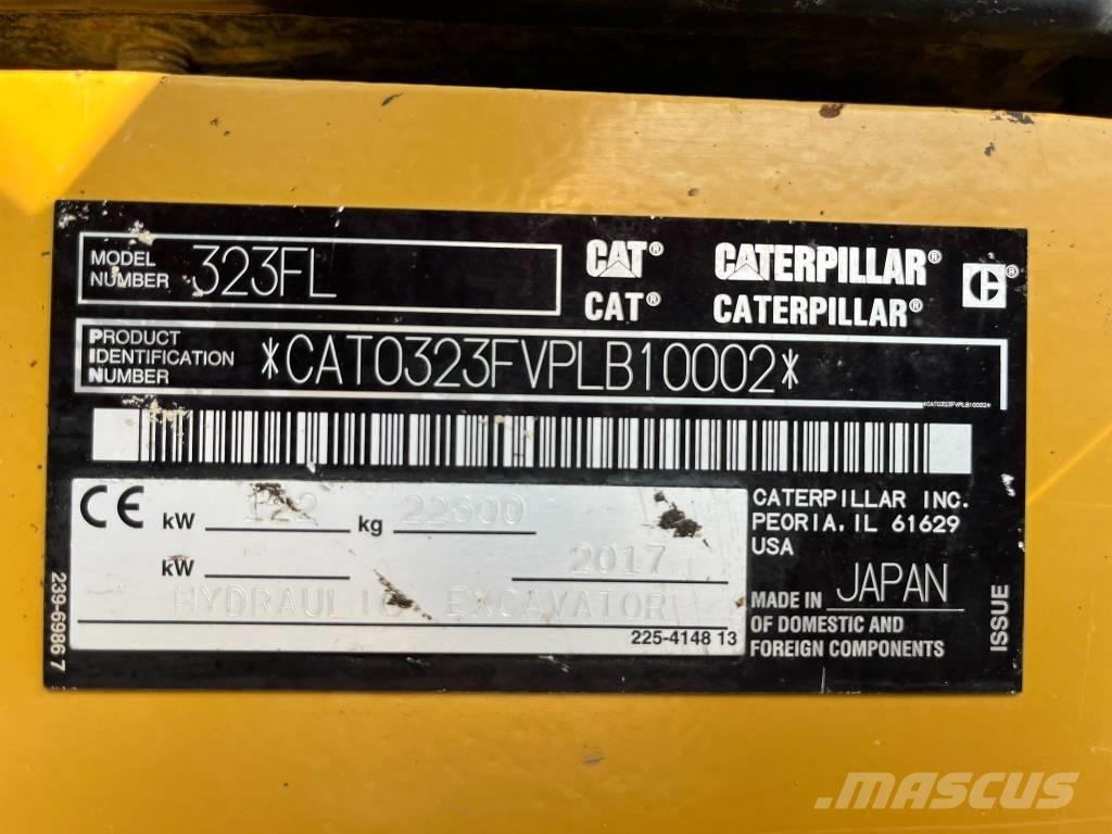 CAT 323 F L Vikšriniai ekskavatoriai