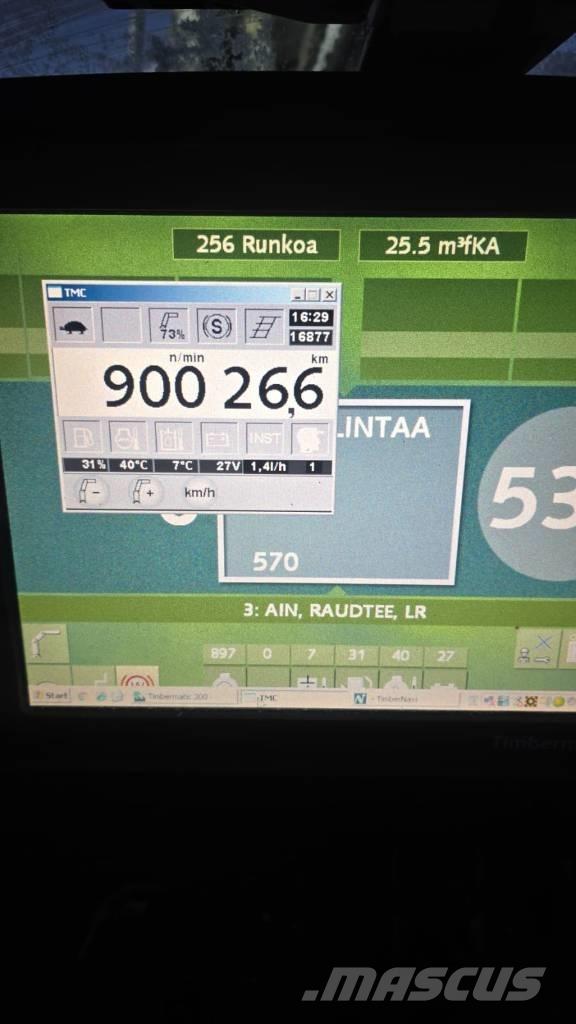 John Deere 770 D Miško technika (Harvesteriai)