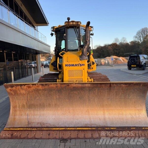 Komatsu D51PXI-24EO Vikšriniai buldozeriai