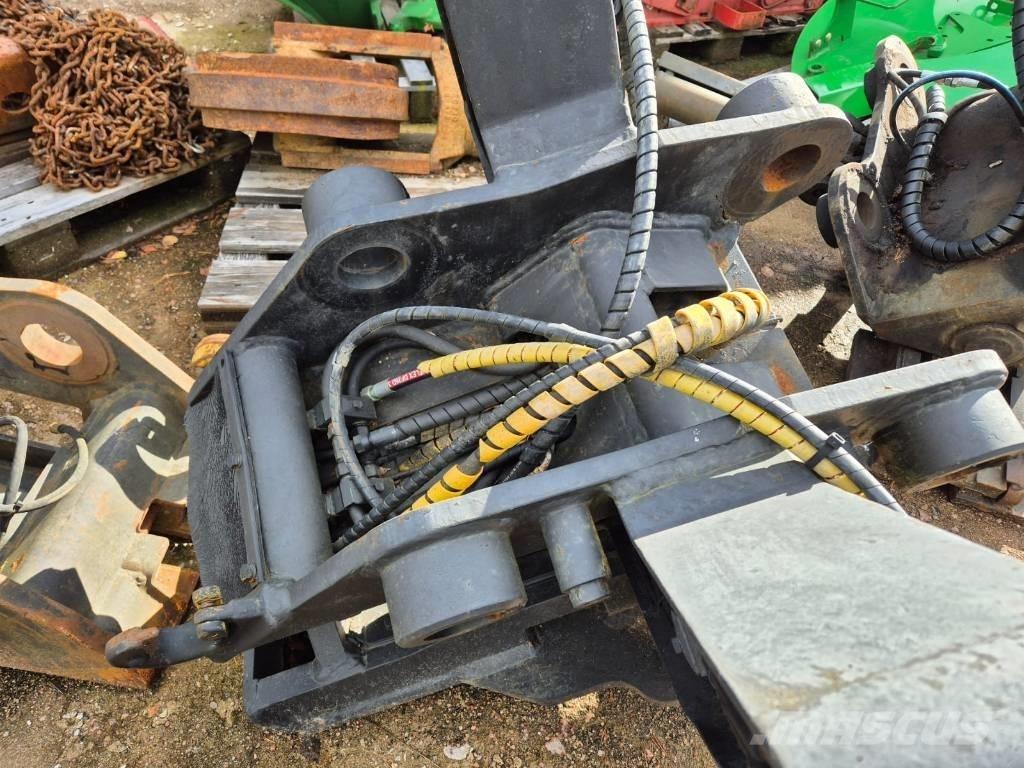 Komatsu PC 210-6K Vikšriniai ekskavatoriai