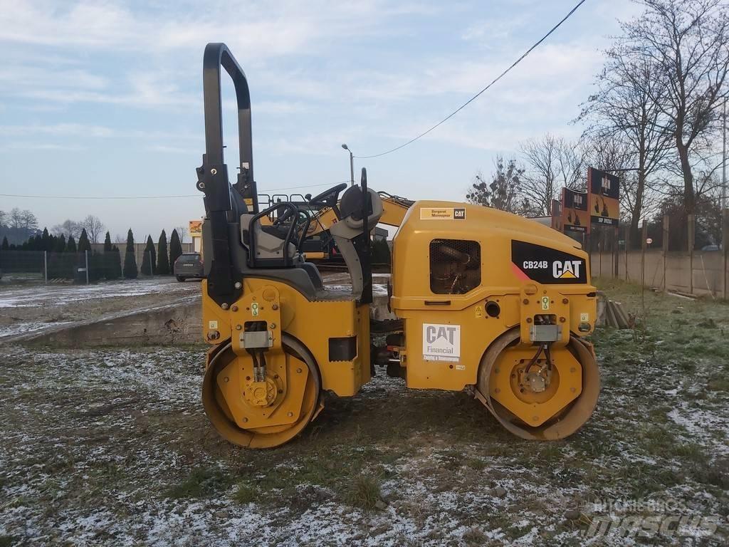 CAT CB 24 B Porinių būgnų volai