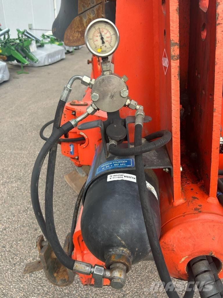 Kuhn Vari-Master 122 Apverčiamieji plūgai