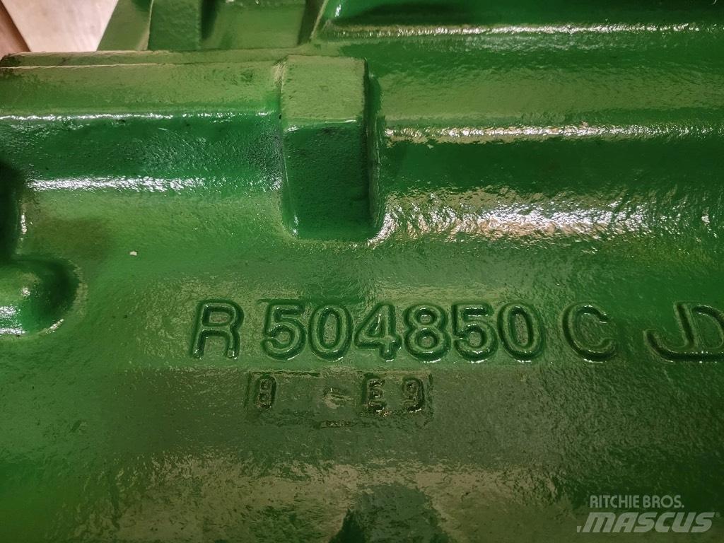 John Deere 6068 Traktoriai