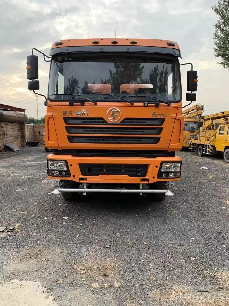 Shacman F3000 6X4 Vandens sunkvežimiai
