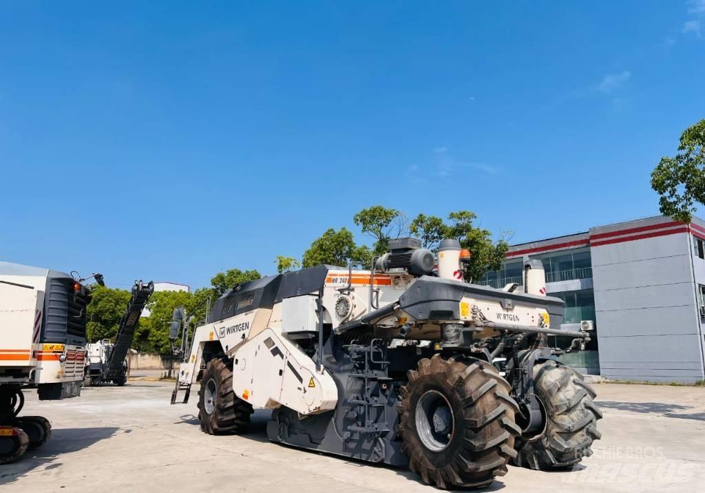 Wirtgen WR 240 Asfalto perdirbimo technika
