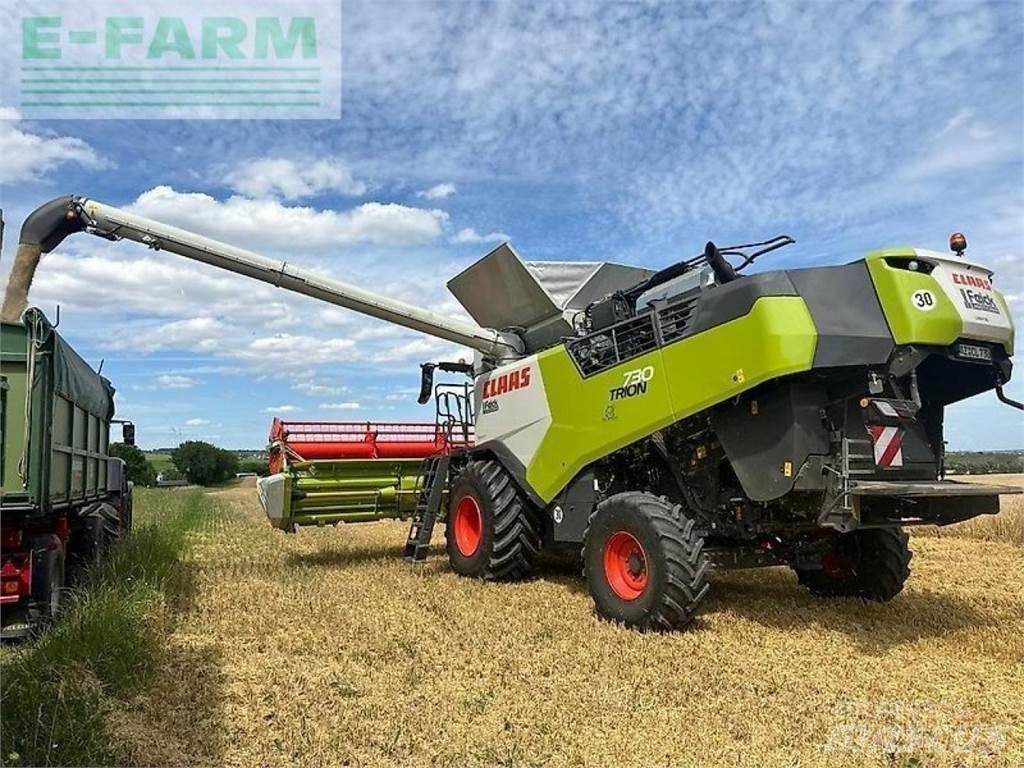 CLAAS trion 730 Derliaus nuėmimo kombainai