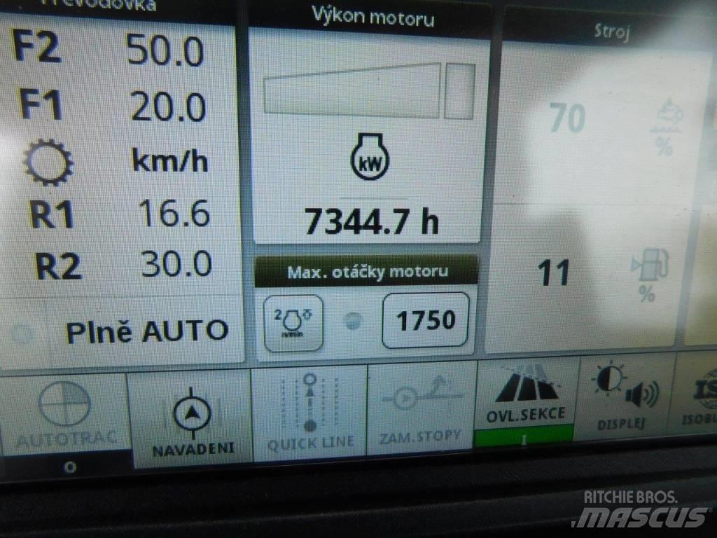 John Deere 6215 R Traktoriai