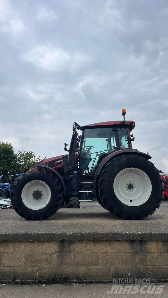 Valtra G 135 A Traktoriai
