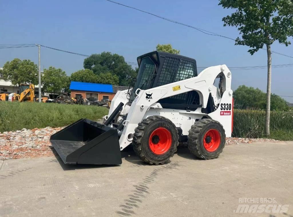 Bobcat S 330 Krautuvai su šoniniu pasukimu