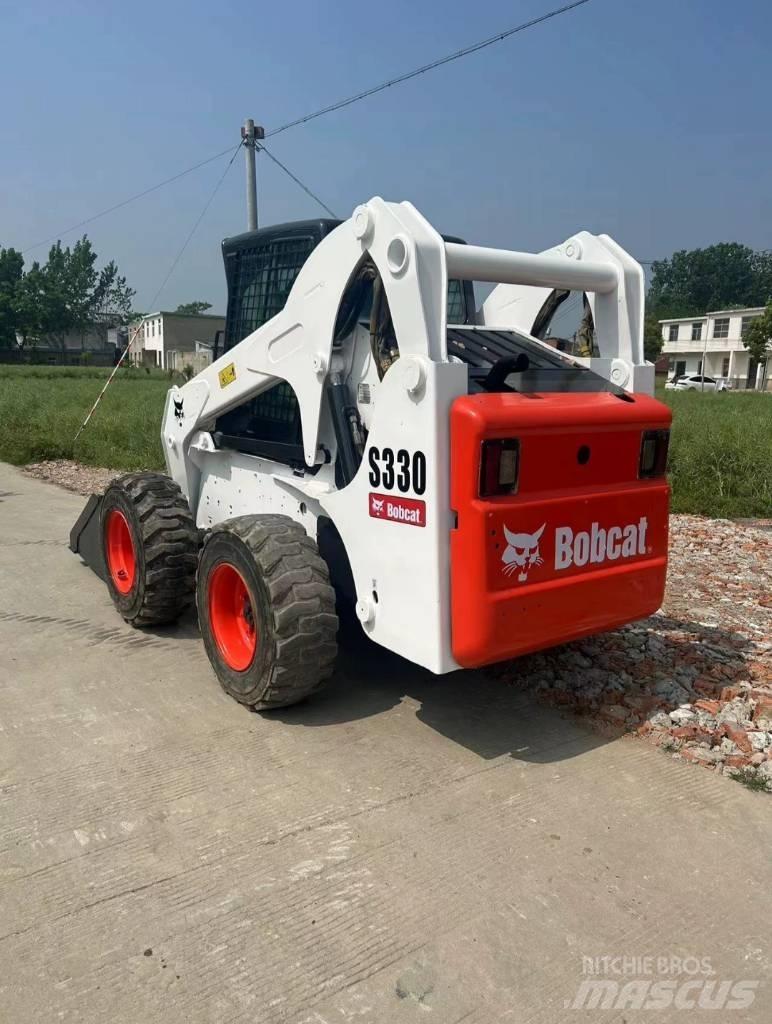 Bobcat S 330 Krautuvai su šoniniu pasukimu