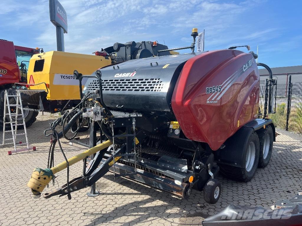 Case IH RB 545 Ritinių presai