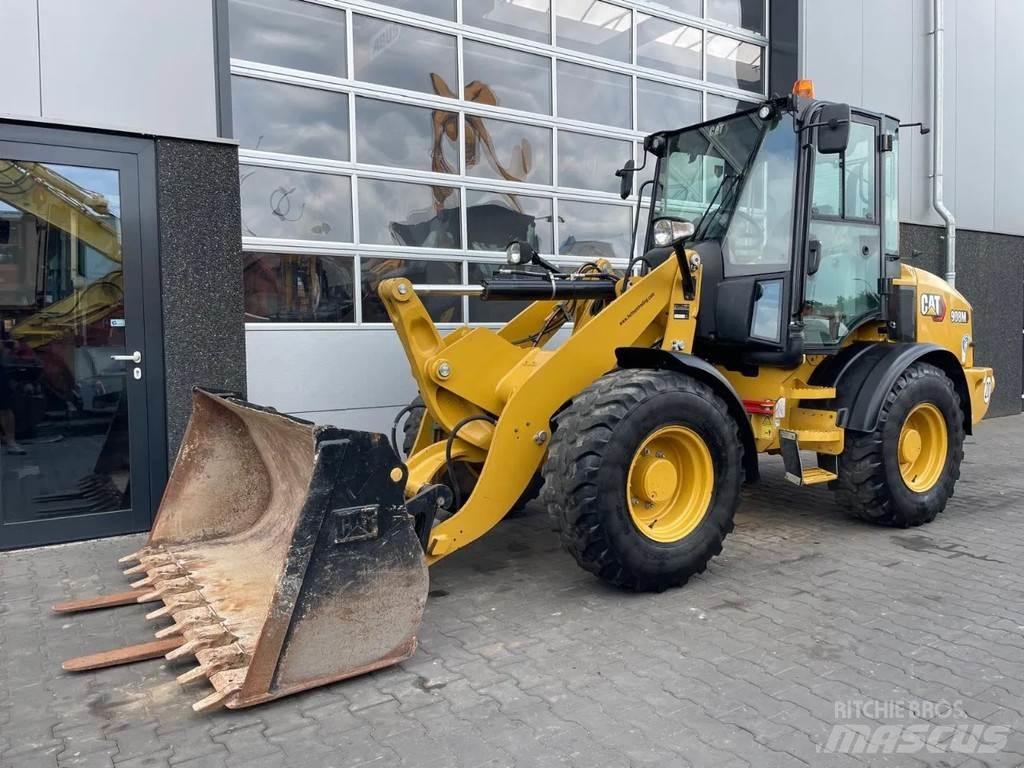 CAT 908M | EPA Naudoti ratiniai krautuvai