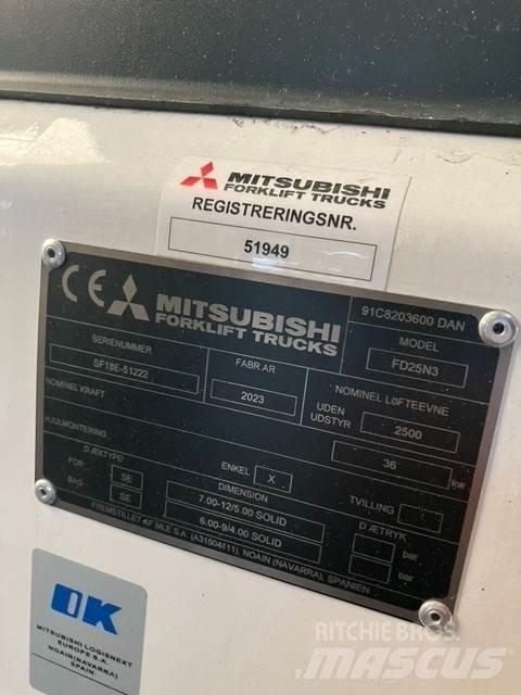 Mitsubishi FD25N3 Dyzeliniai krautuvai