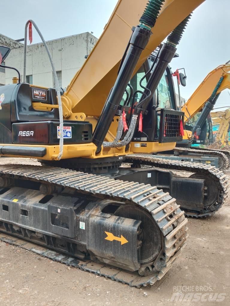 CAT 330 D Vikšriniai ekskavatoriai