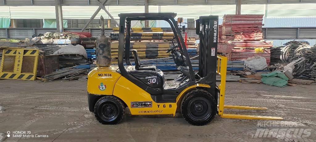Komatsu FD 30 T-14 Dyzeliniai krautuvai