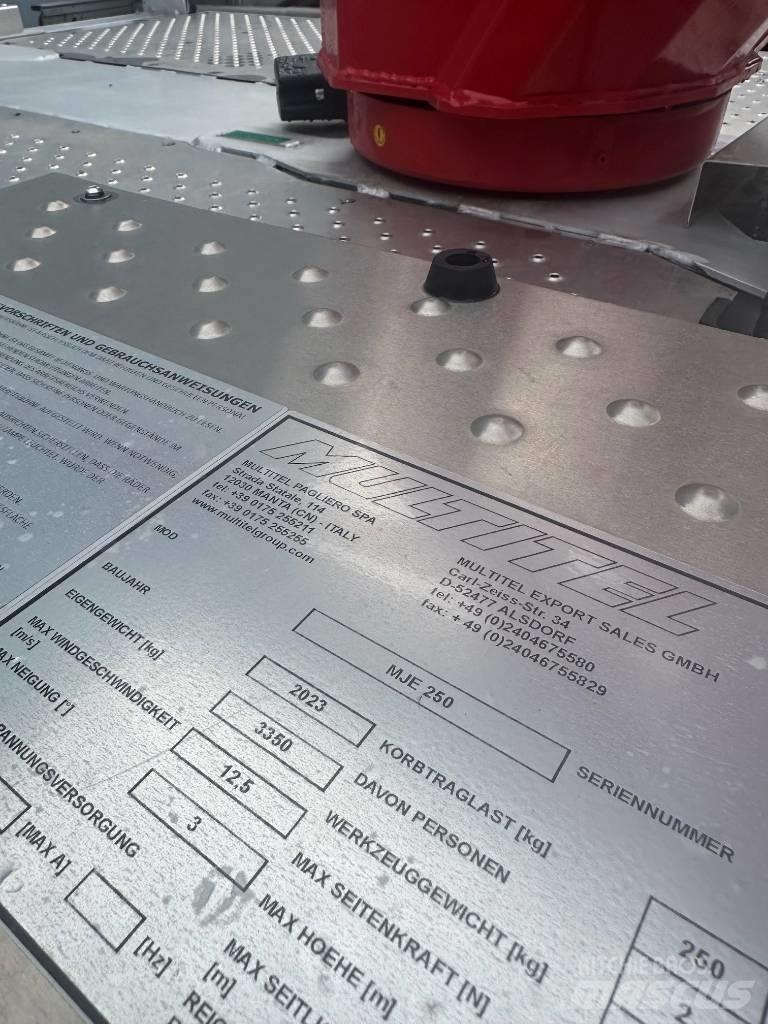 Multitel MJE250 Ant vilkikų montuojamos kėlimo platformos