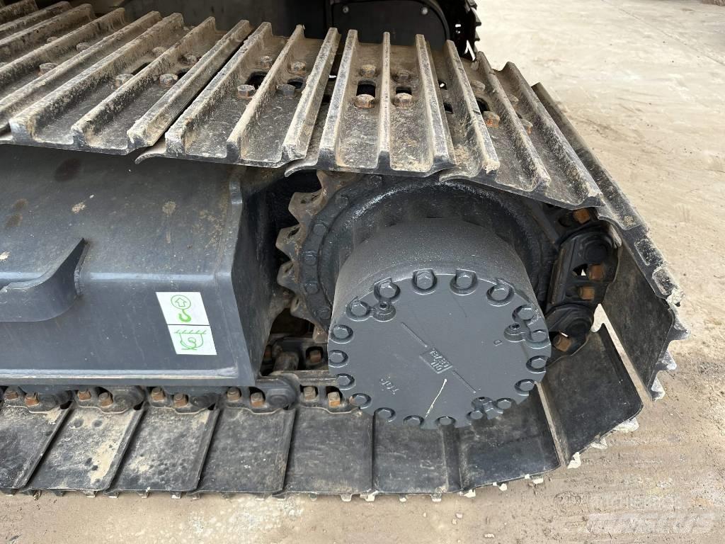 Komatsu PC200-8 Vikšriniai ekskavatoriai