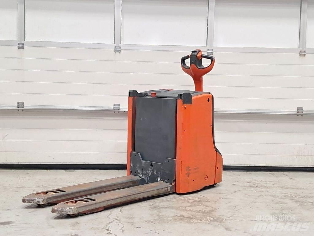 Linde T16L Mažų aukščių keltuvai