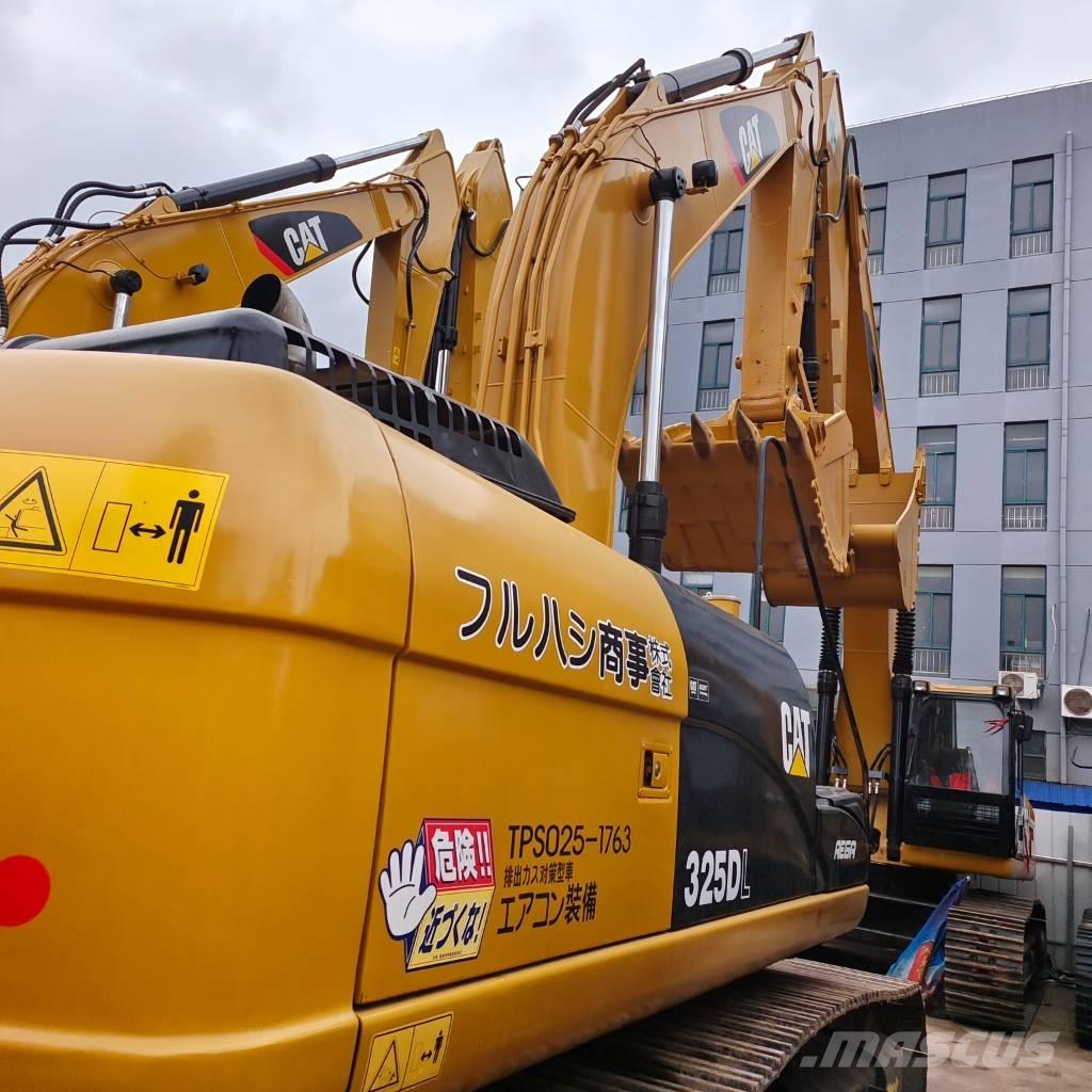 CAT 325 D Vikšriniai ekskavatoriai
