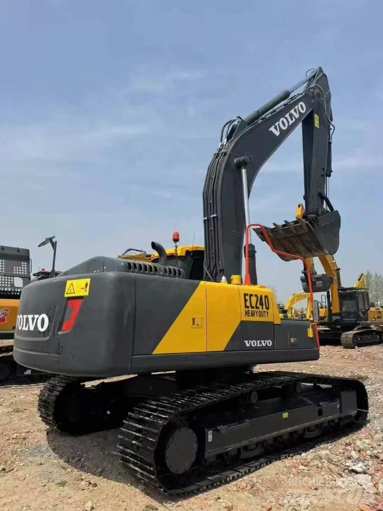 Volvo EC 240 Vikšriniai ekskavatoriai