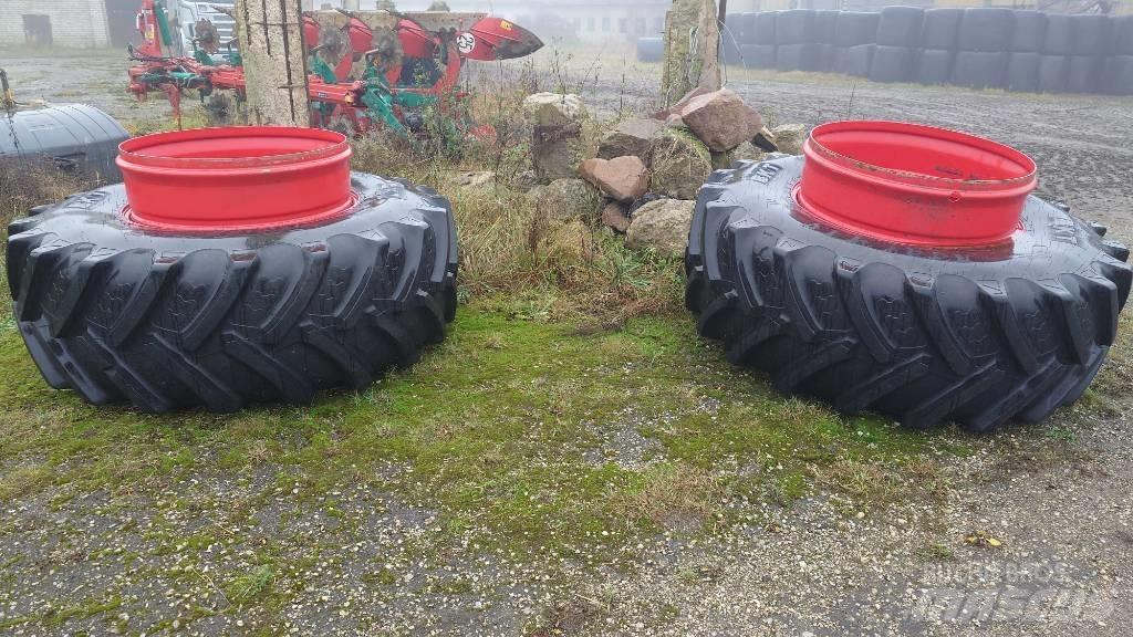 Fendt 724 Profi Plus Traktoriai