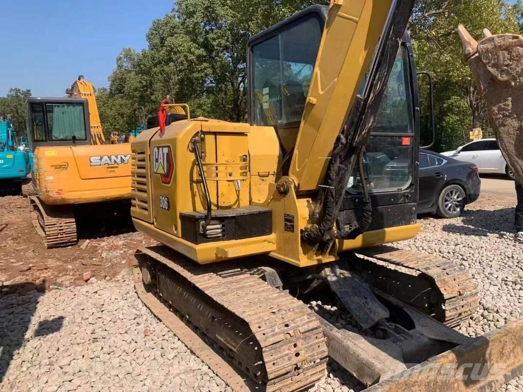 CAT 306 Vikšriniai ekskavatoriai