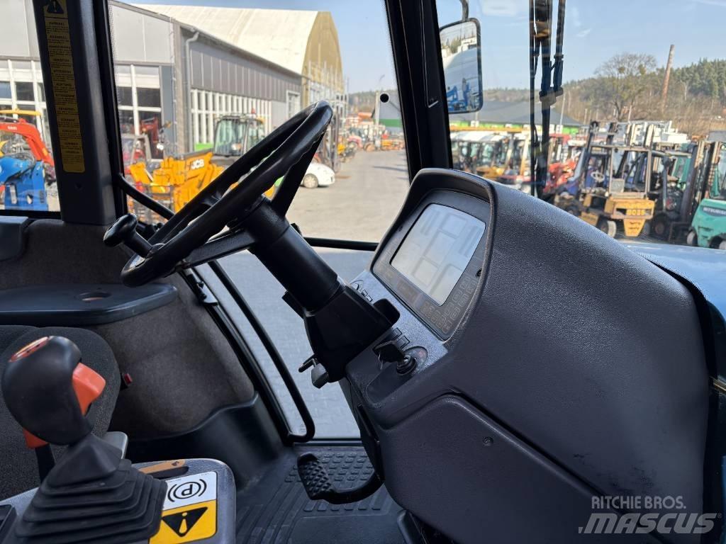 New Holland 8870 Traktoriai